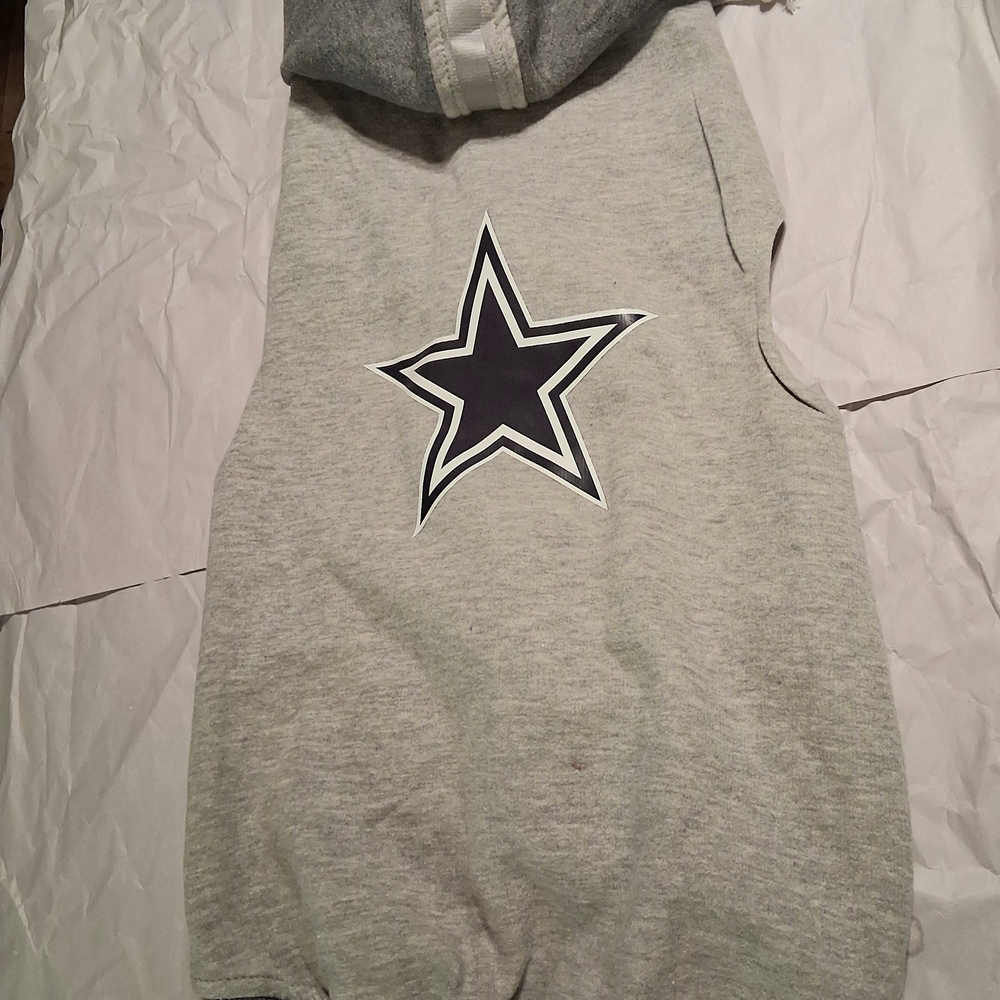 Gray Sleeveless Hoodie with Star Logo